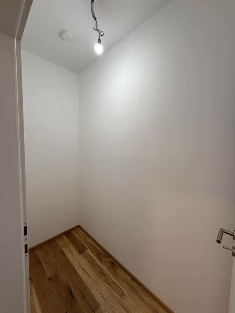 20250520_105926288_iOS