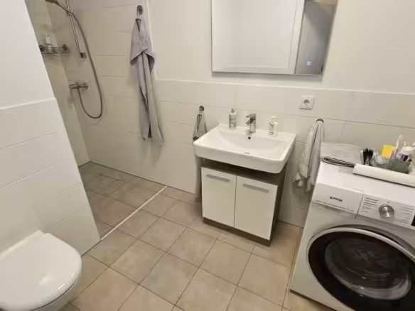 Bad mit Walk-In-Dusche