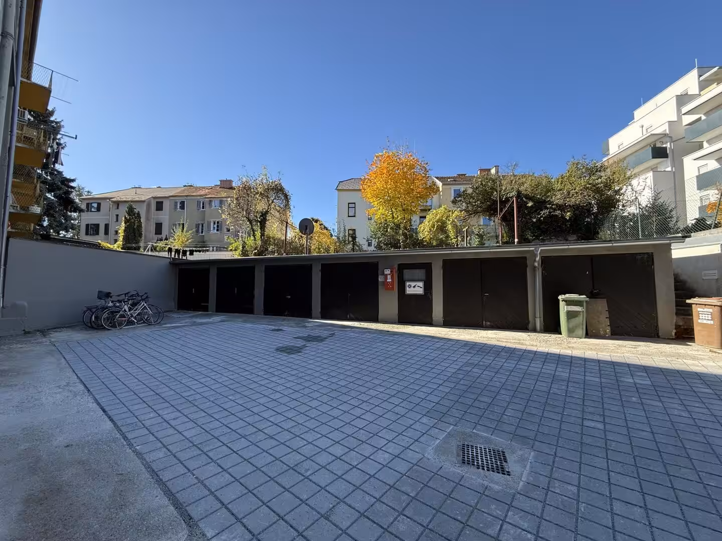 20251028_100404542_iOS