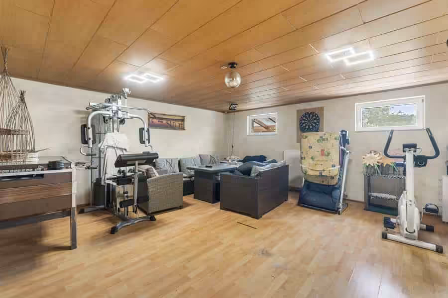 Fitnessraum im KG