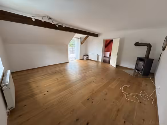 A15 Whg DG groß Zimmer 2
