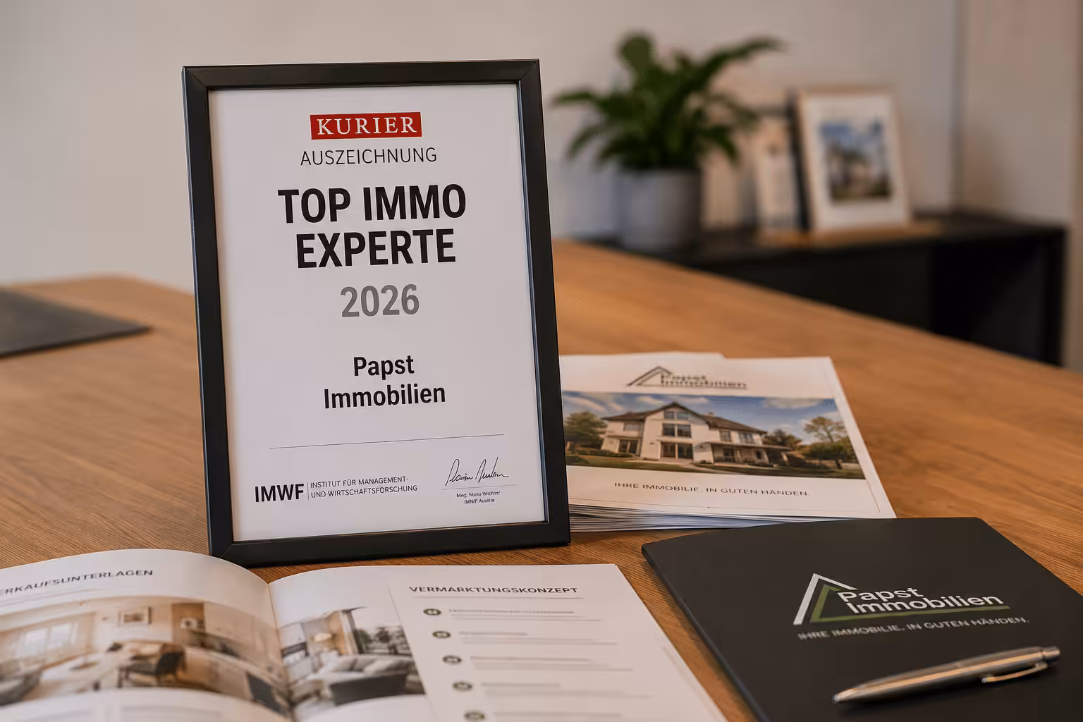 Auszeichnung Top-Immo-Experte 2026 von KURIER und IMWF.