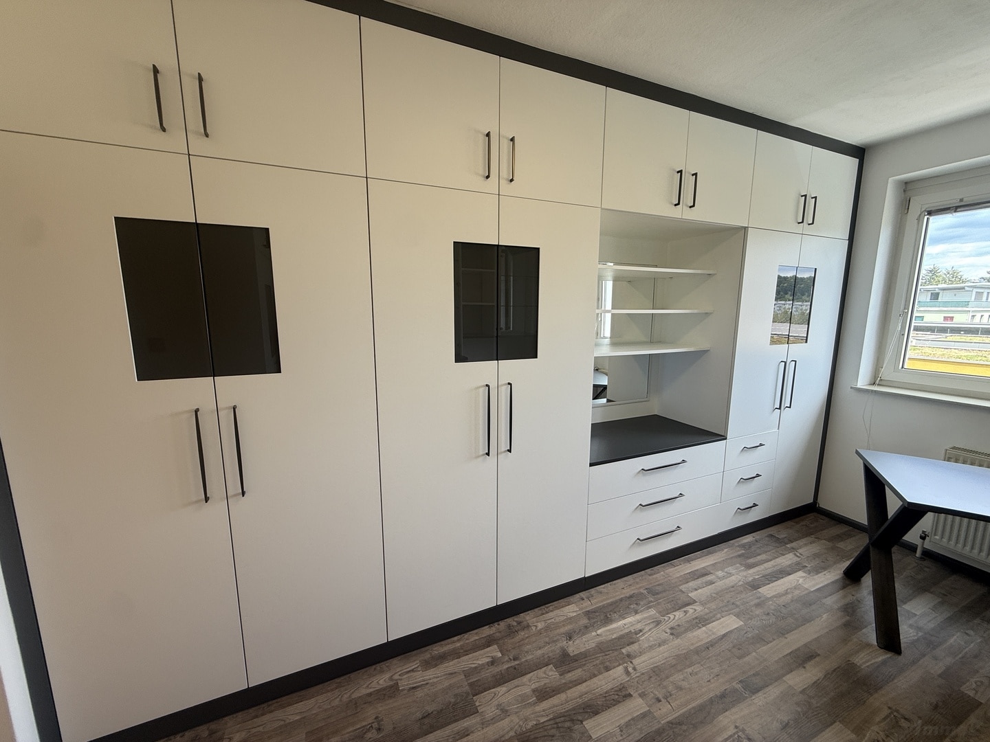 Zimmer 2/Büro